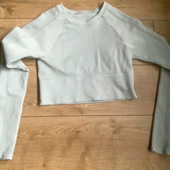 Women’s Long Sleeve Work Out Shirt Size S by Aerie - Picture 1 of 1